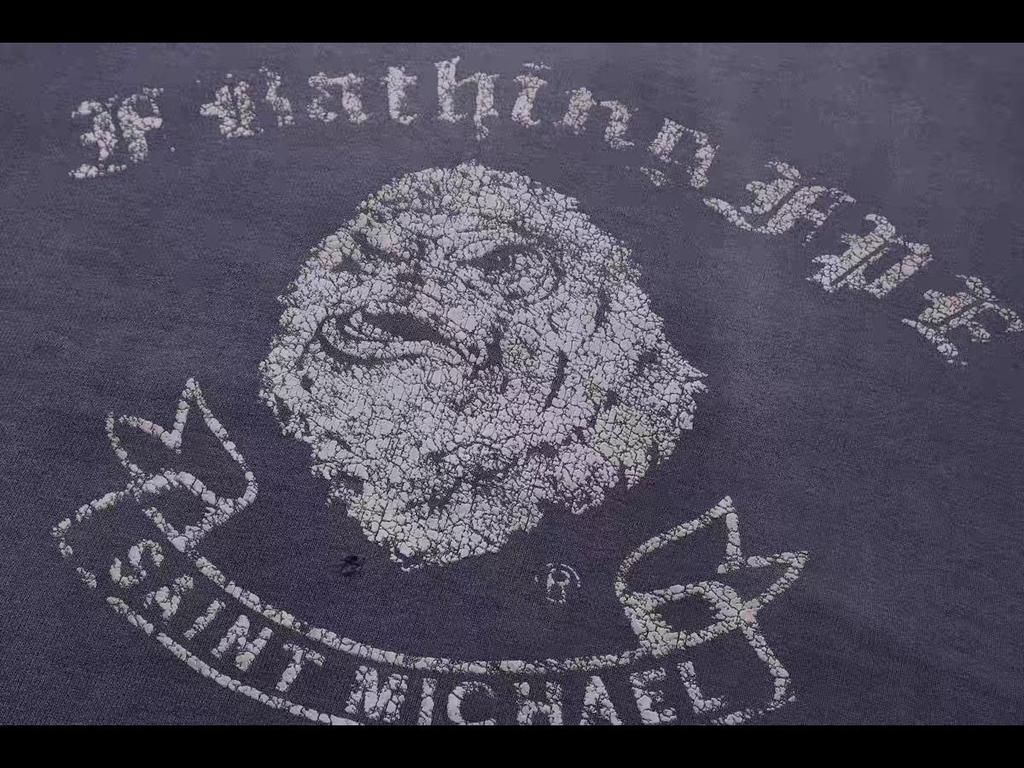 Толстовка Saint Michael XBAPE с потертостями Gorilla и принтом в виде трещин