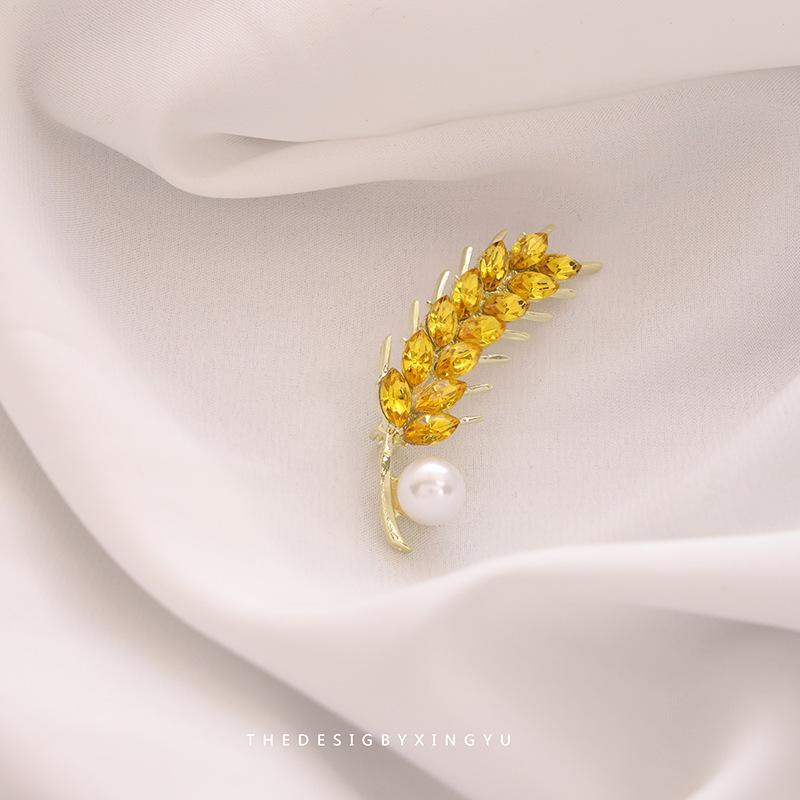 Элегантная брошь в виде золотого жемчужного колоса: Универсальный, Высококлассный Аксессуар для Женщин