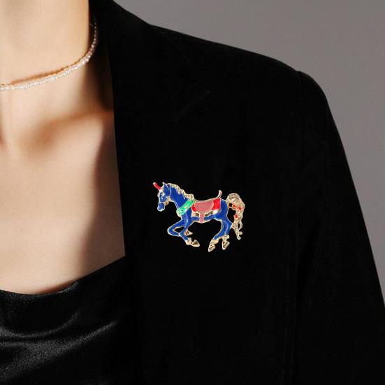Brooch Pin Exquisite Craftsmanship Colorful Enamel Horse Shape Badge Clothing Decoration Parties Accessories
