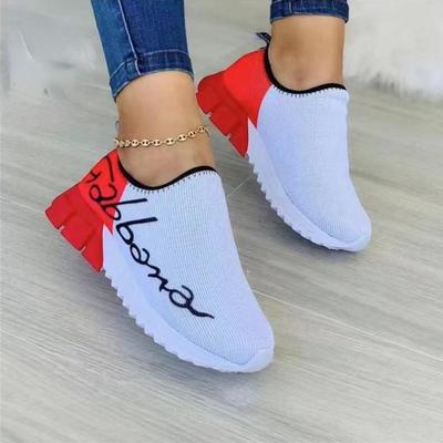 Европейские и американские сетчатые спортивные туфли 2024 года, новые повседневные туфли на скошенном каблуке, женские вулканизированные одинарные туфли Zapatillas De Deporte