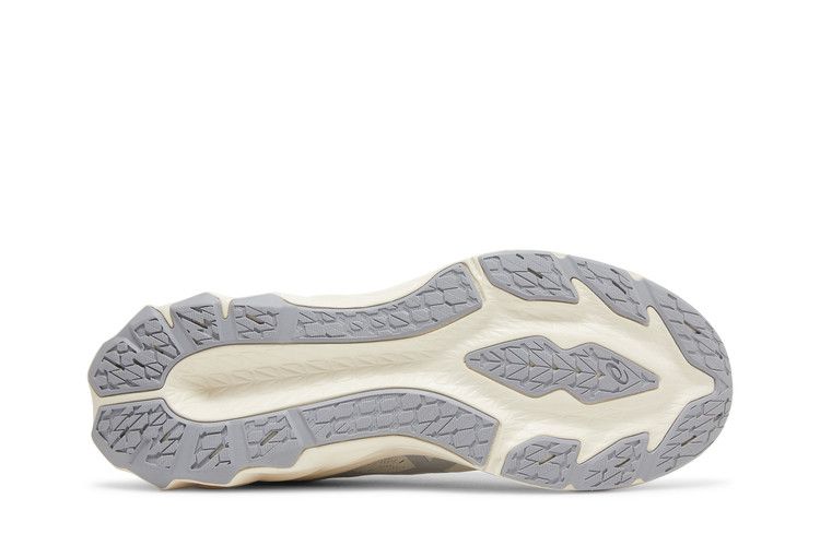 Asics Novablast 2 SPS 'Smoke Grey'
