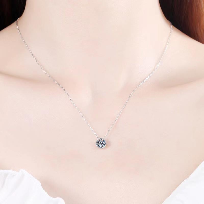 Trendy 1 Carat D Color Round Moissanite Pendant Necklace Women Jewelry 100% 925 Sterling Silver Moissanite Necklace with Gra