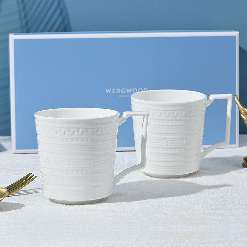 Wedgwood Набор керамических кружек с итальянским рельефом