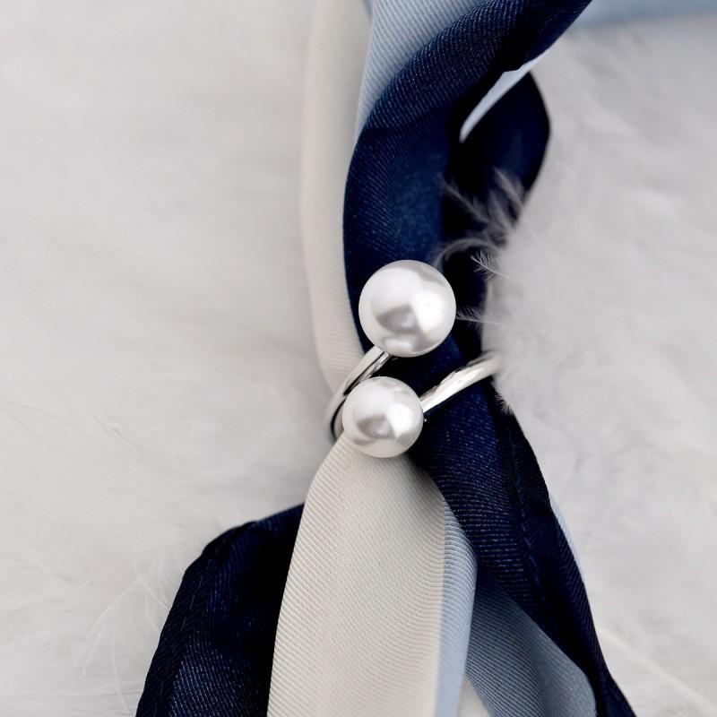 Pearl Buckle Simple Fashion Versatile Silk Scarf Zinc Alloy Non Hook Women's Summer T-shirt Waist Magnetic Brooch
