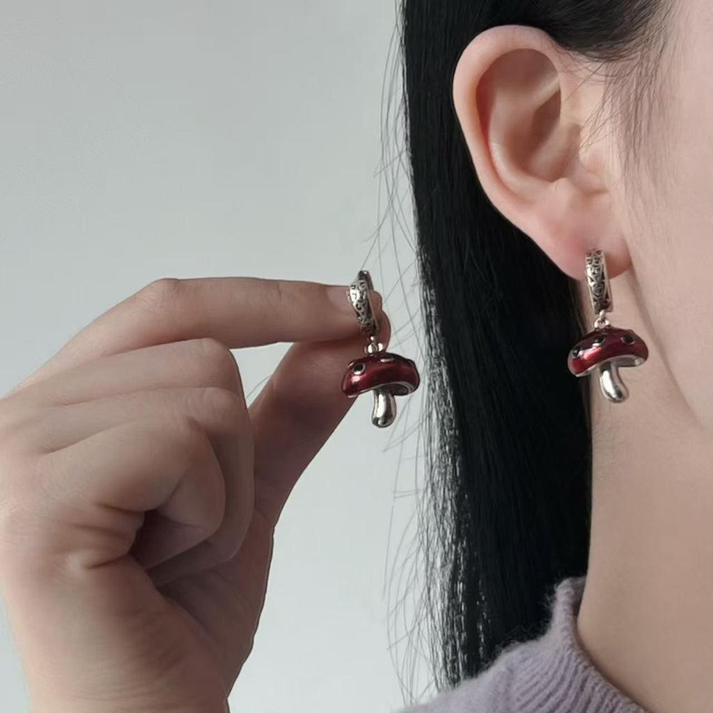 2025 Женские Модные Серьги-пусеты с Клубникой, Вишней и Грибами - Универсальные и Стильные Ювелирные Изделия Высокого Класса