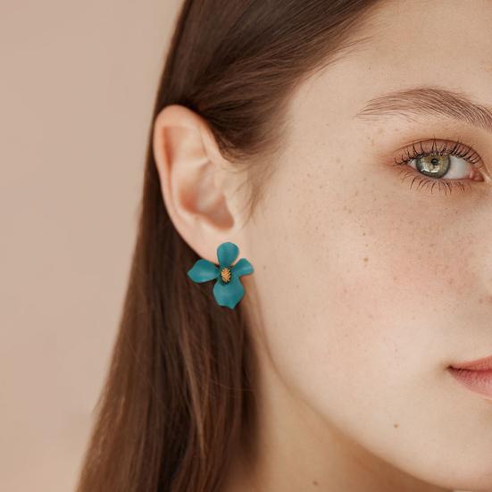 1 пара женских сережек-гвоздиков в форме цветка, гладких лепестков, украшения для ушей, ювелирные изделия для леди