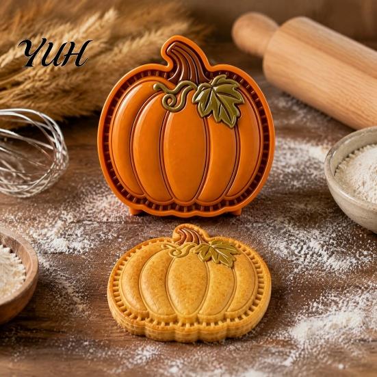 Kitchen Baking Gadgets Mini Pie Mold for Autume Thanksgiving , DIY Dough Presser Pocket Mold, One Press Hand Maker with Fox, Turkey, Owl, Pumpkin,