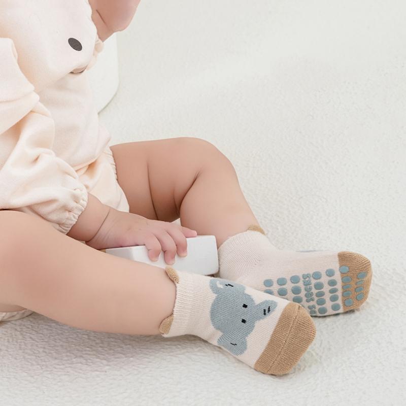 Носки для малышей, носки для девочек и мальчиков, нескользящие носки для новорожденных, для девочек и мальчиков, осень-зима, толстые, теплые, мягкие, с мультяшным принтом, детские носки