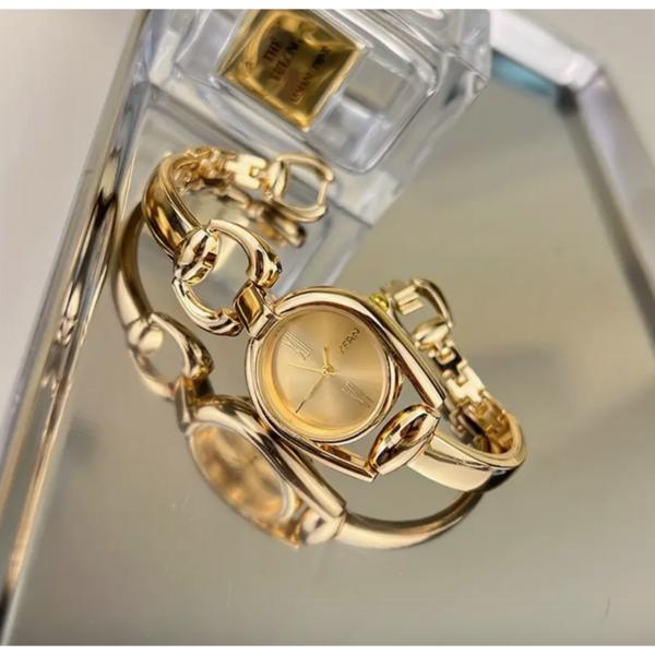 Sunmoon Luxury Fluid Gold Metal Watch