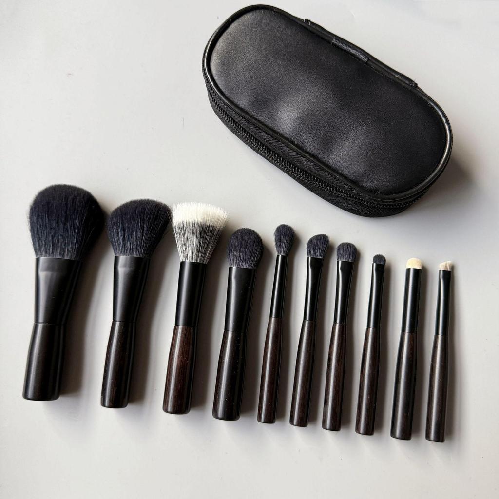 Мини Портативный Набор Кистей для Макияжа из Черного Дерева: Кисти для пудры из шерсти, контурные, для стипплинга и теней для век
