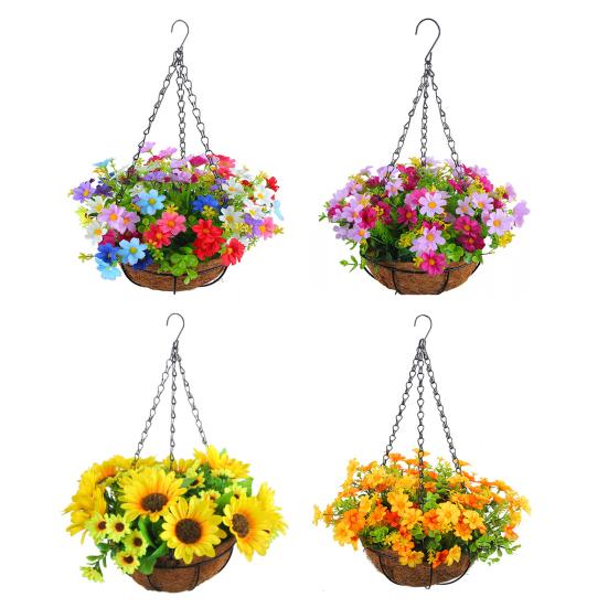 Подвесная корзина с искусственными цветами. Искусственные цветы в корзине. Корзина с искусственными цветами, устойчивая к ультрафиолетовому излучению.