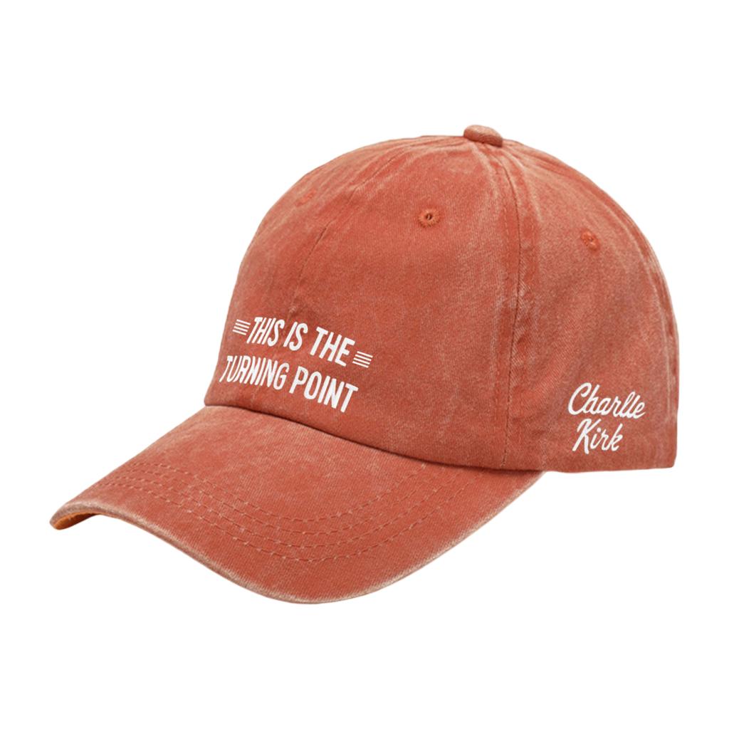 Модная бейсболка от солнца с козырьком