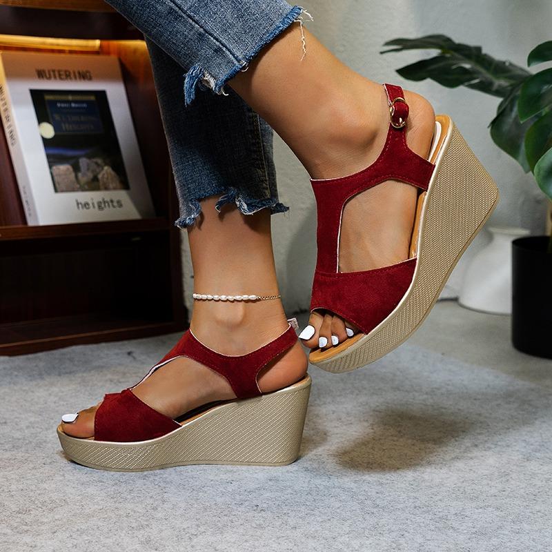 Модные летние босоножки на танкетке и высоком каблуке большого размера для женщин 2024 года, босоножки на платформе с открытым носком, женские нескользящие пляжные сандалии с пряжкой и ремешком Mujer