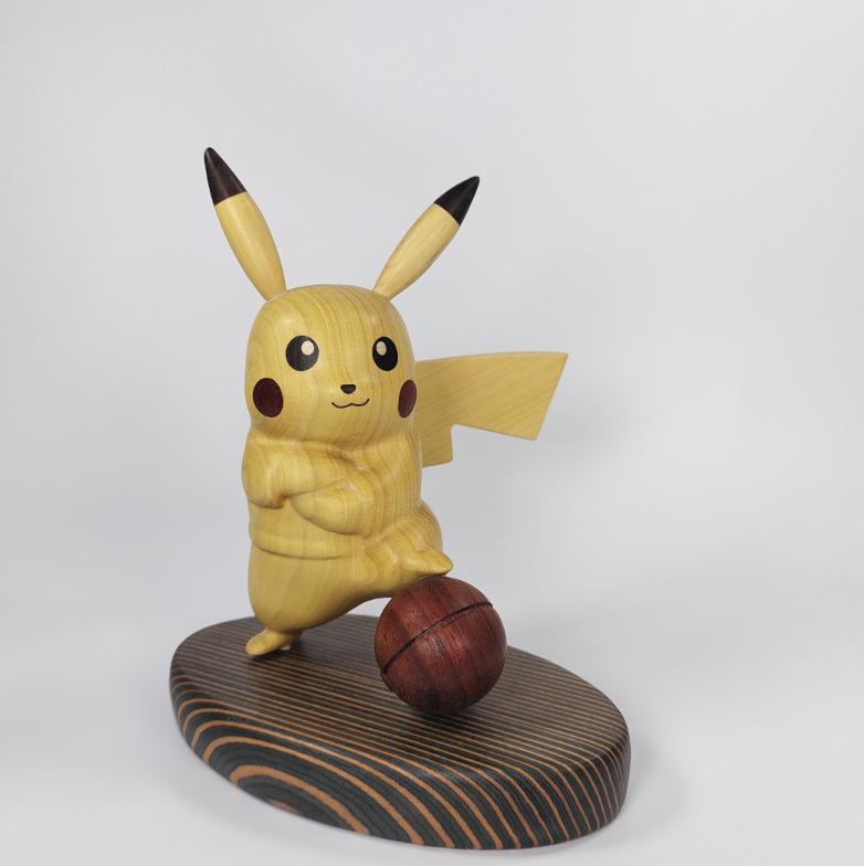 Boxwood Hand-carved Pikachu & Gengar Sandalwood Desk Ornament Gift