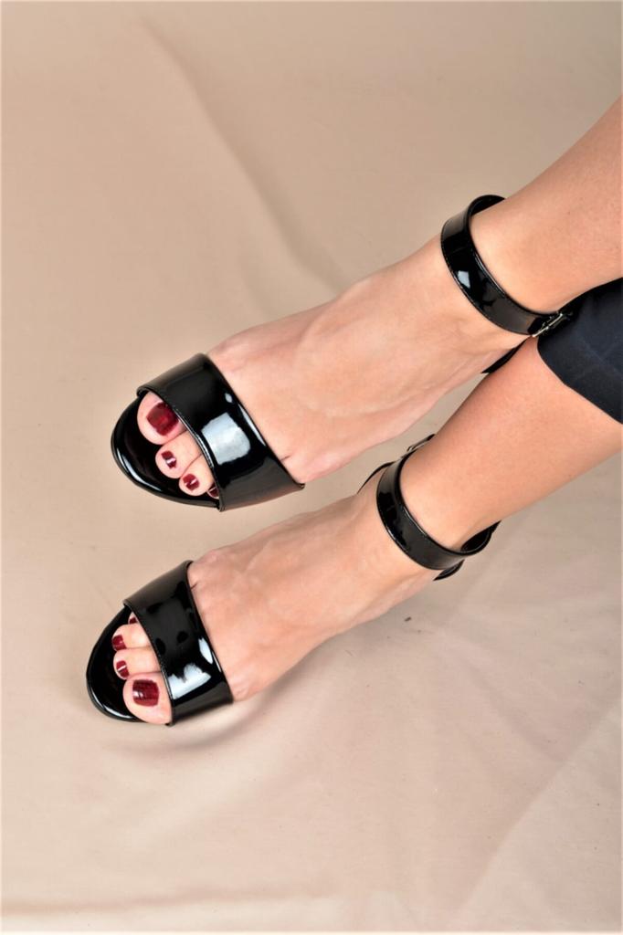 Женские повседневные сандалии Платиновые босоножки на каблуке с одним ремешком 9 см