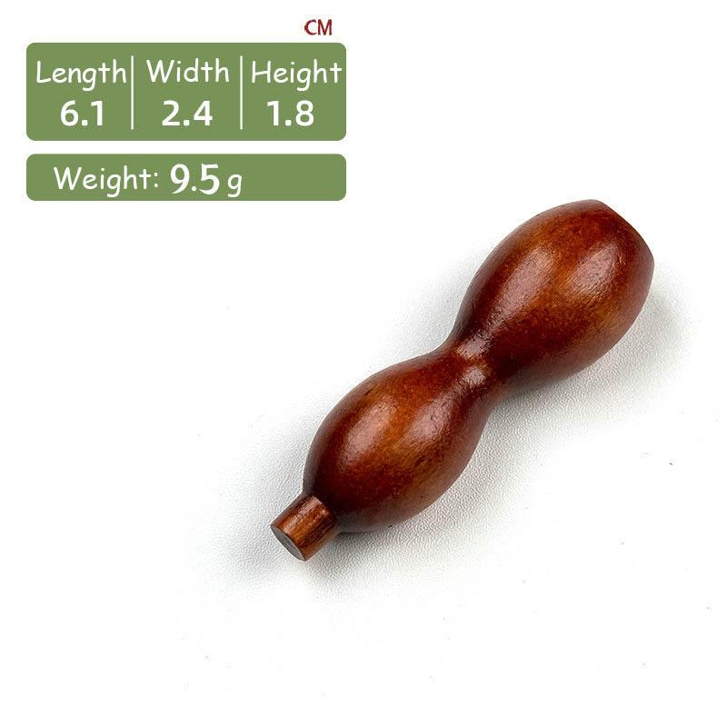 Полка для хранения в отеле. Держатель для палочек для еды. Полка для деревянных палочек для еды. Украшение кухни. Посуда для ресторана.