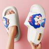 Женские тапочки на толстой подошве 5 см, милые наклейки принцессы, пляжные домашние сандалии для ванной комнаты, новые летние шлепанцы для пар, крутая обувь
