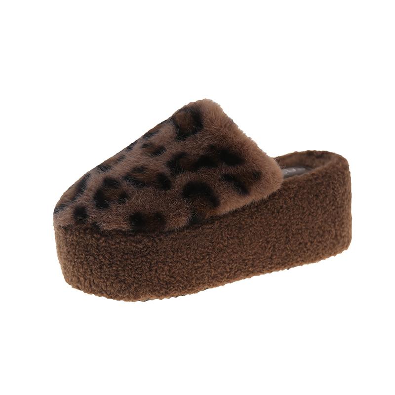 Winter High Heel Modern Slippers Flat with Outside 2024 High Quality Women's Shoes Pull On Leopard Shallow Novelty Slippers