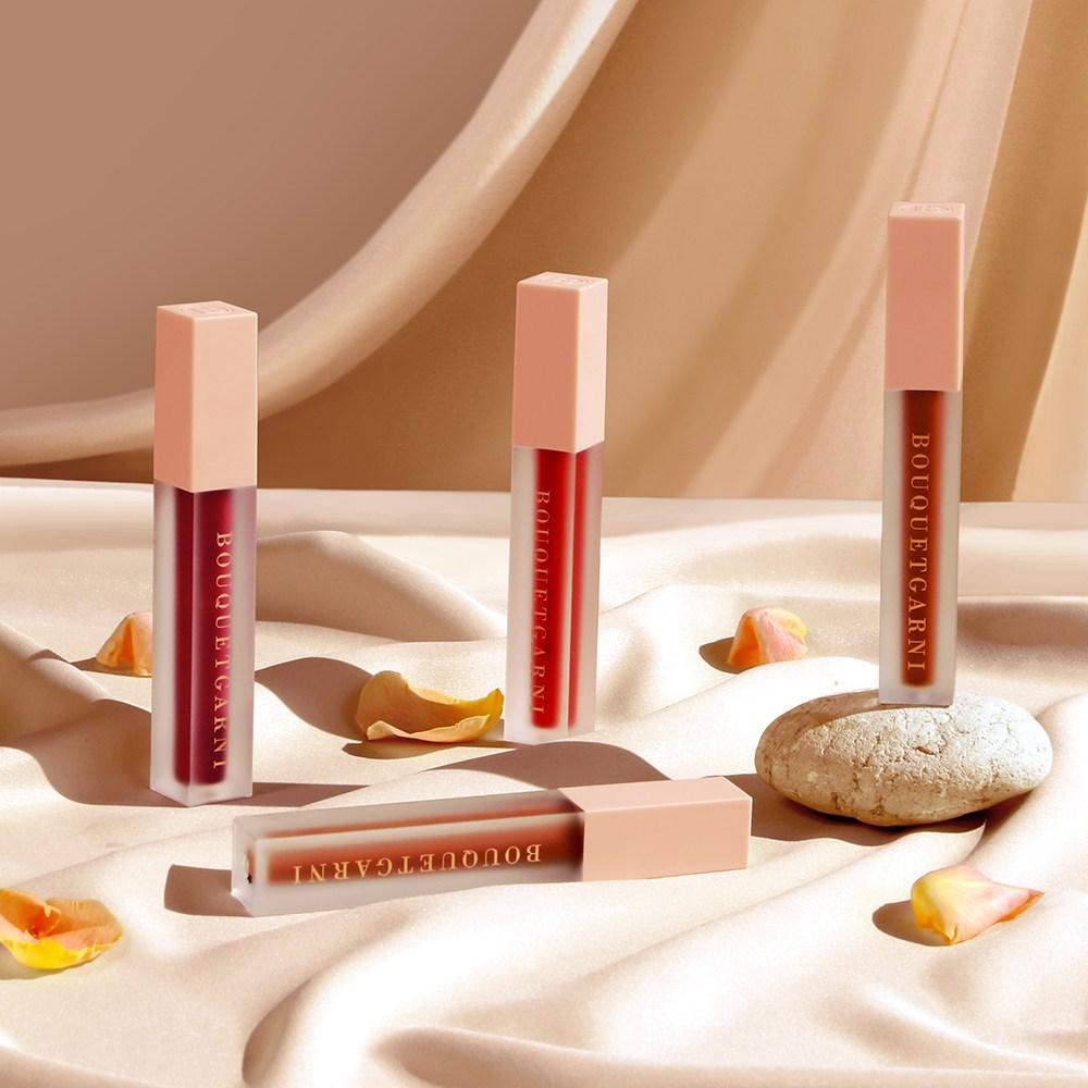 Bouquet Garni Блеск для губ Blossom Velvet 4,3 г, 04 Имбирно-коричневый, 1 шт.