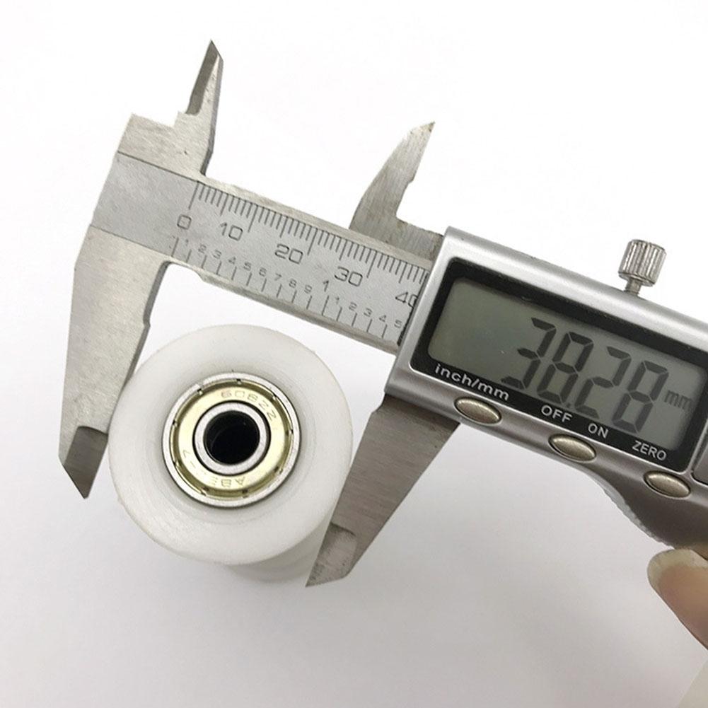 Roller Rowing Plastic Rowing Machine White For Gym Fitness