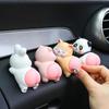 Автомобильные аксессуары Декор Забавная кукла-свинка Панда Кролик Удар по ягодицам Расслабьтесь во время вождения Игрушка-непоседа Центральная консоль Украшение