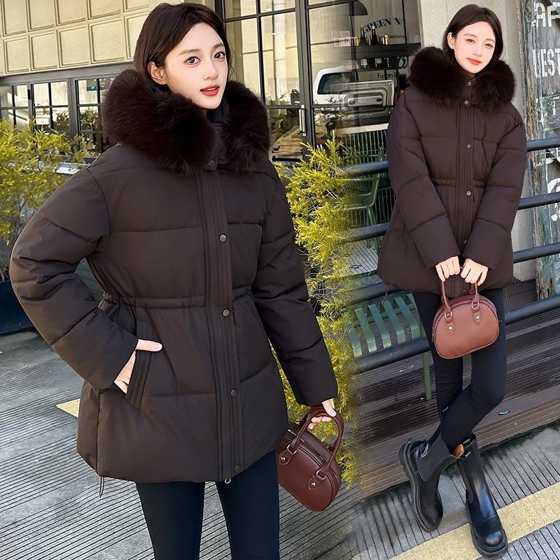 Go to the market for women's winter cotton clothes, large twill fur collar, hooded medium and long waist, loose version, taking into account beauty an