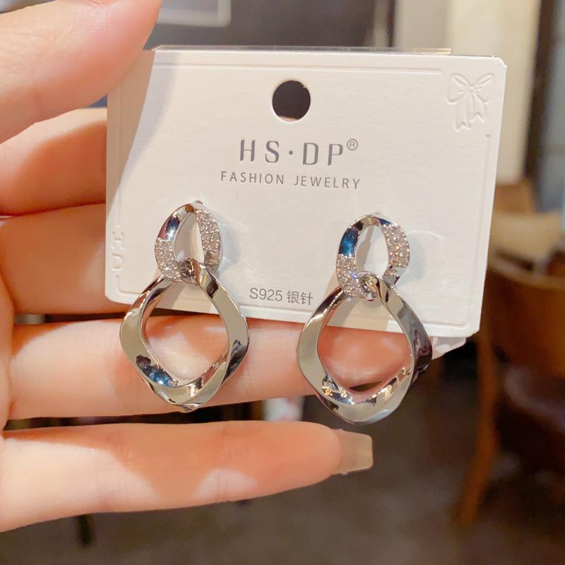 Темпераментные и Модные Металлические Геометрические Серьги с Бриллиантами для Женщин, Серьги в Стиле Легкой Роскоши и Крутом Стиле