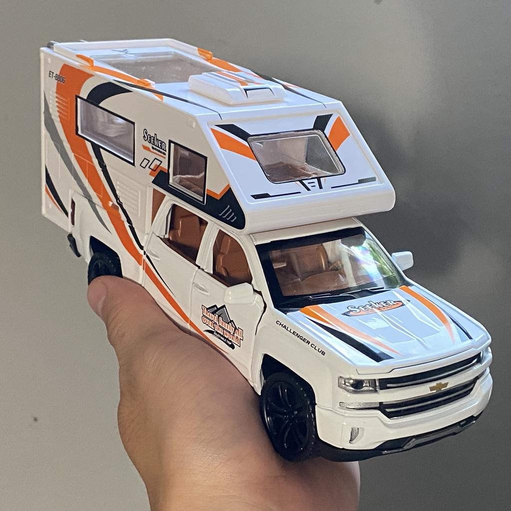 1:32 Chevrolet Blazer Chalet 1976 Кемпинг RV Литой Металлический Модель Симуляция Звука и Света Детская Игрушка Коллекция Подарки Для Мальчиков