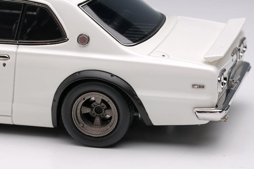 Makeup Vision Scale Nissan Skyline 2000 1971 with Spoiler Finished Model VM244B 1/43 GT-R (KPGC10) (Works Wheels) White,