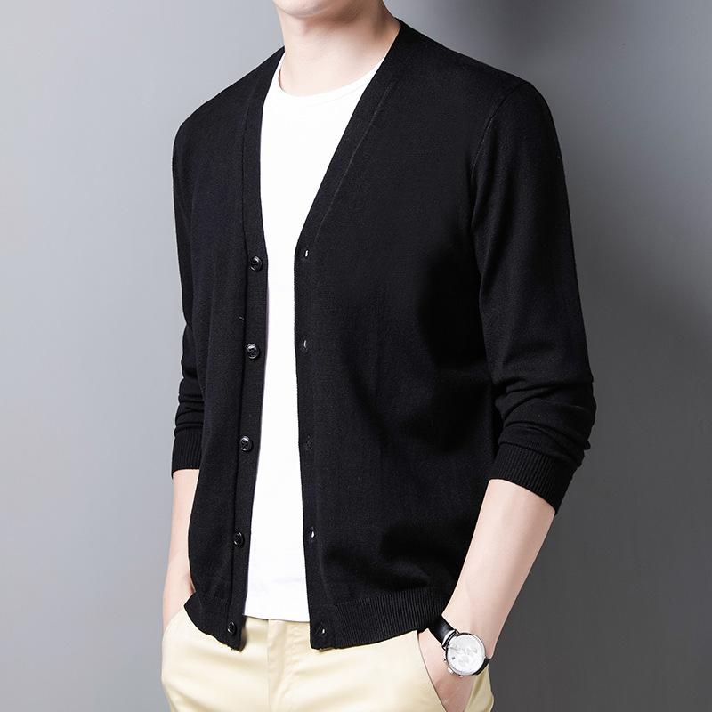 Thin Cardigan Sweater for Men In Spring and Autumn Korean Style New Large Size Loose V-neck Solid Color Sweater for Men