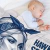 Плюй на эту штуку: Плед 'Hawk Tuah Edition' Переезд Тяжелый Роскошный Дизайнерский Для Декора Дивана Пледы