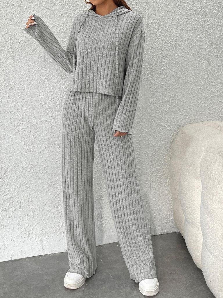 2024 Women's Hooded Fashion Two-Piece Suit - Simple, Pure Color for Autumn/Winter.