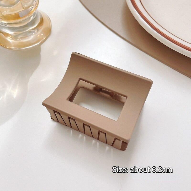 1pcs Korean Coffee Large Hair Claws Acrylic Hairpins Barrette Crab Hair Clips Headwear for Women Girls Braiders Hair Accessories