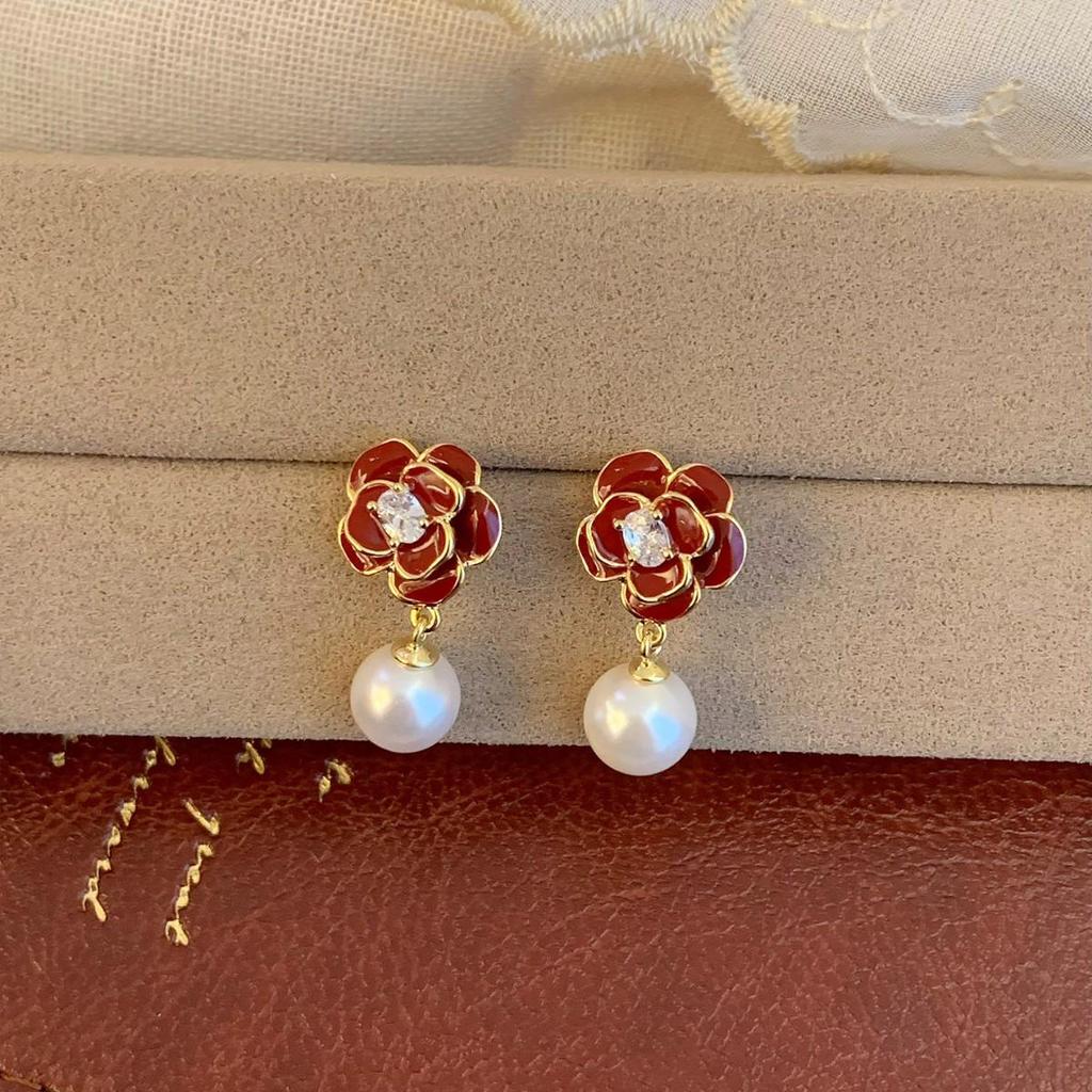 Серьги "Цветок с бриллиантовой жемчужиной на серебряной игле": Ретро, Высококачественные Аксессуары-Шпильки для Женщин