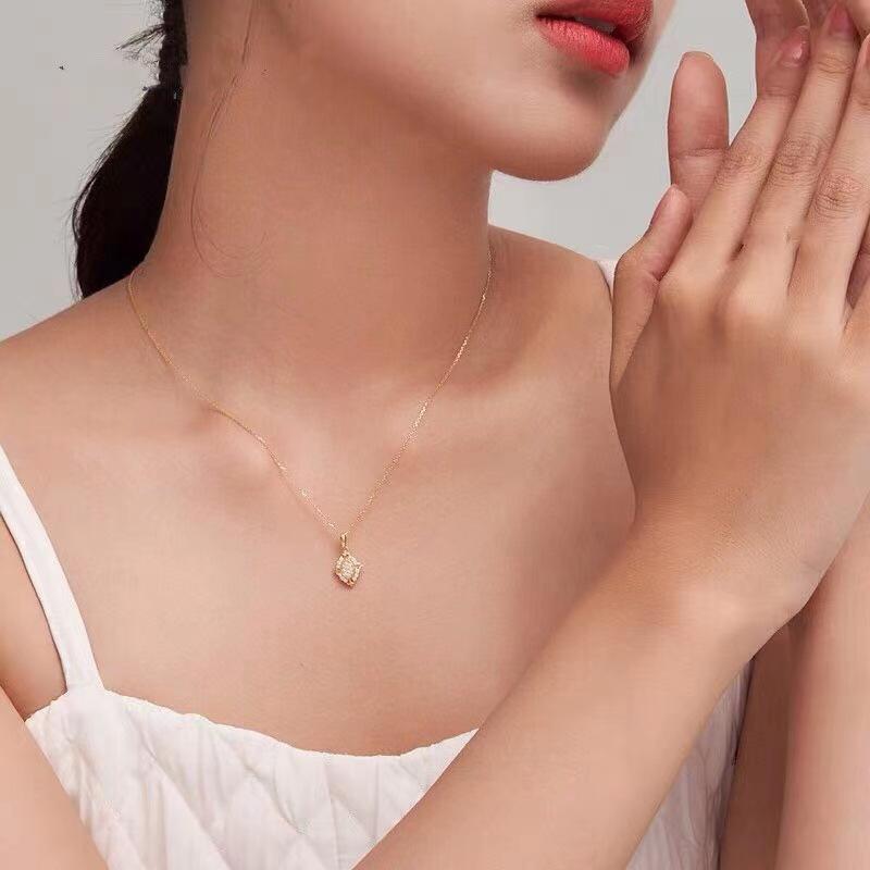 Temperament Clavicle Chain Gold Plated Diamond Enclosed Universal Diamond Shape Cushion ...