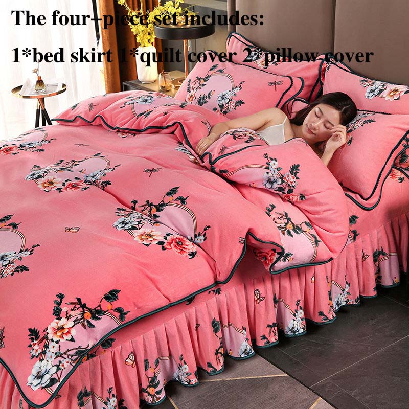 Костюм из четырех частей из молочного бархата плюс утепленное бархатное мягкое приятное для кожи постельное белье. Двусторонняя бархатная юбка-кровать устойчива к грязной зиме.