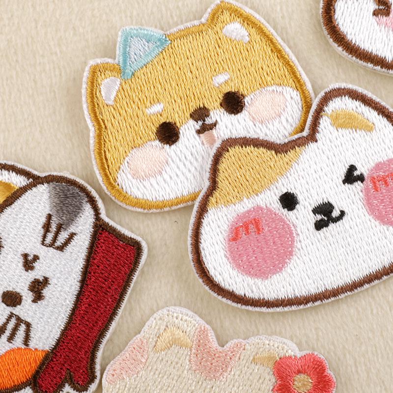 Корея Нашивка Мультяшное Животное Вышивка Самоклеящийся Патч для DIY Одежды и Аксессуаров