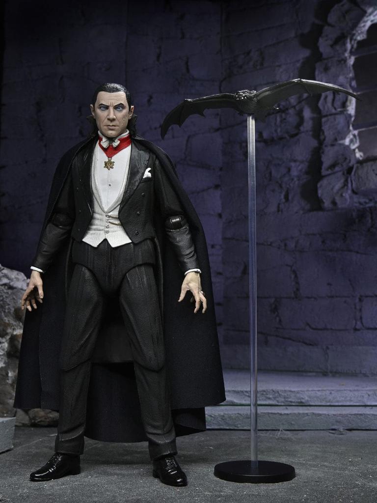 NECA Ultimate Dracula (Transylvania) Universal Monsters 7-inch Scale Action Figure