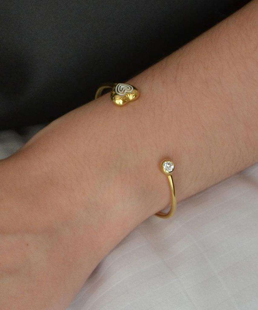 Nuavo Heart Memory Cuff