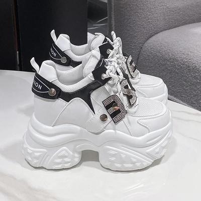 Модные женские кожаные кроссовки на платформе 10 см, осенние спортивные кроссовки в стиле «папиных», с высоким верхом, массивные повседневные туфли, женские туфли на толстой подошве, белые туфли с блестками