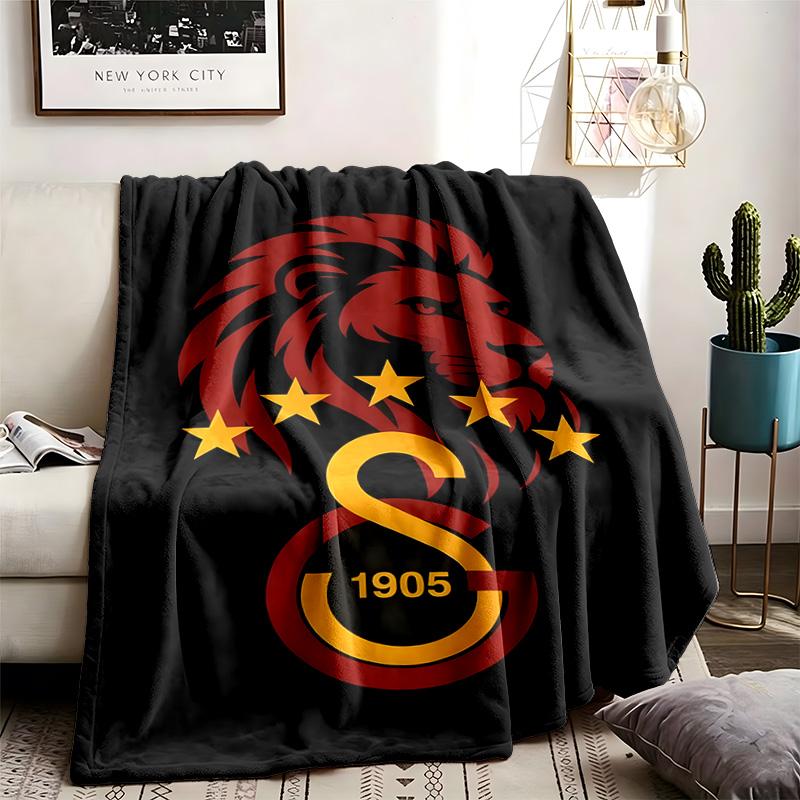Galatasaray Sportif Club Theme Personalized Outdoor Flannel Blankets Soft And Suitable For All Seasons Perfect For Sofas Beds And Camping