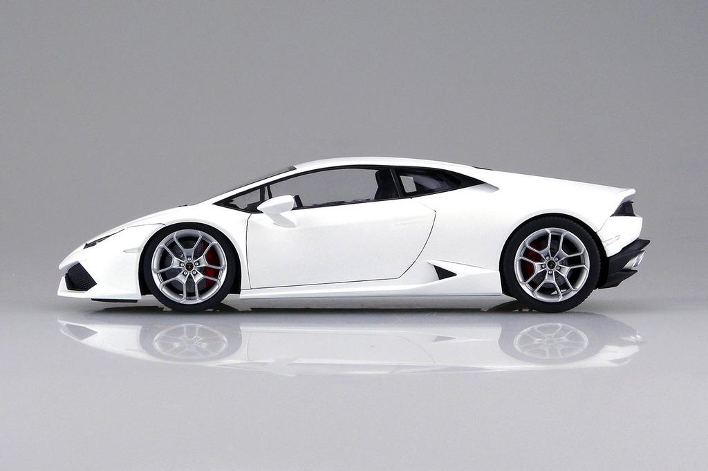 Aoshima Bunka Kyozaisha Super Car Series Lamborghini Huracan Plastic Model 1/24 No.4 LP610-4
