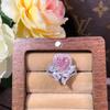 Ювелирные изделия Xiancan: 2021 Роскошное кольцо в форме сердца с розовым бриллиантом и цветочным узором, один карат, европейский и американский стиль