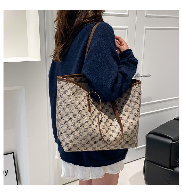 Трендовая женская сумка-тоут большой вместимости: Хит продаж Сумка кроссбоди и на плечо