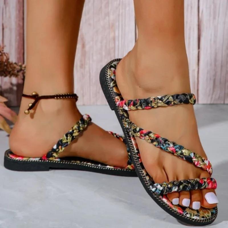 Модные женские тапочки на плоской подошве с принтом 2024 года, новые популярные летние пляжные тапочки большого размера, повседневные тапочки с круглым носком