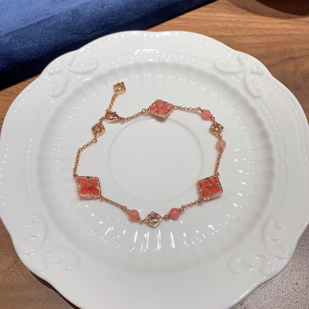 Буки Латти Итальянский Брашированный Мини Маленький Браслет с Трилистником из Халцедона в Виде Трех Цветов в Винтажном Придворном Стиле