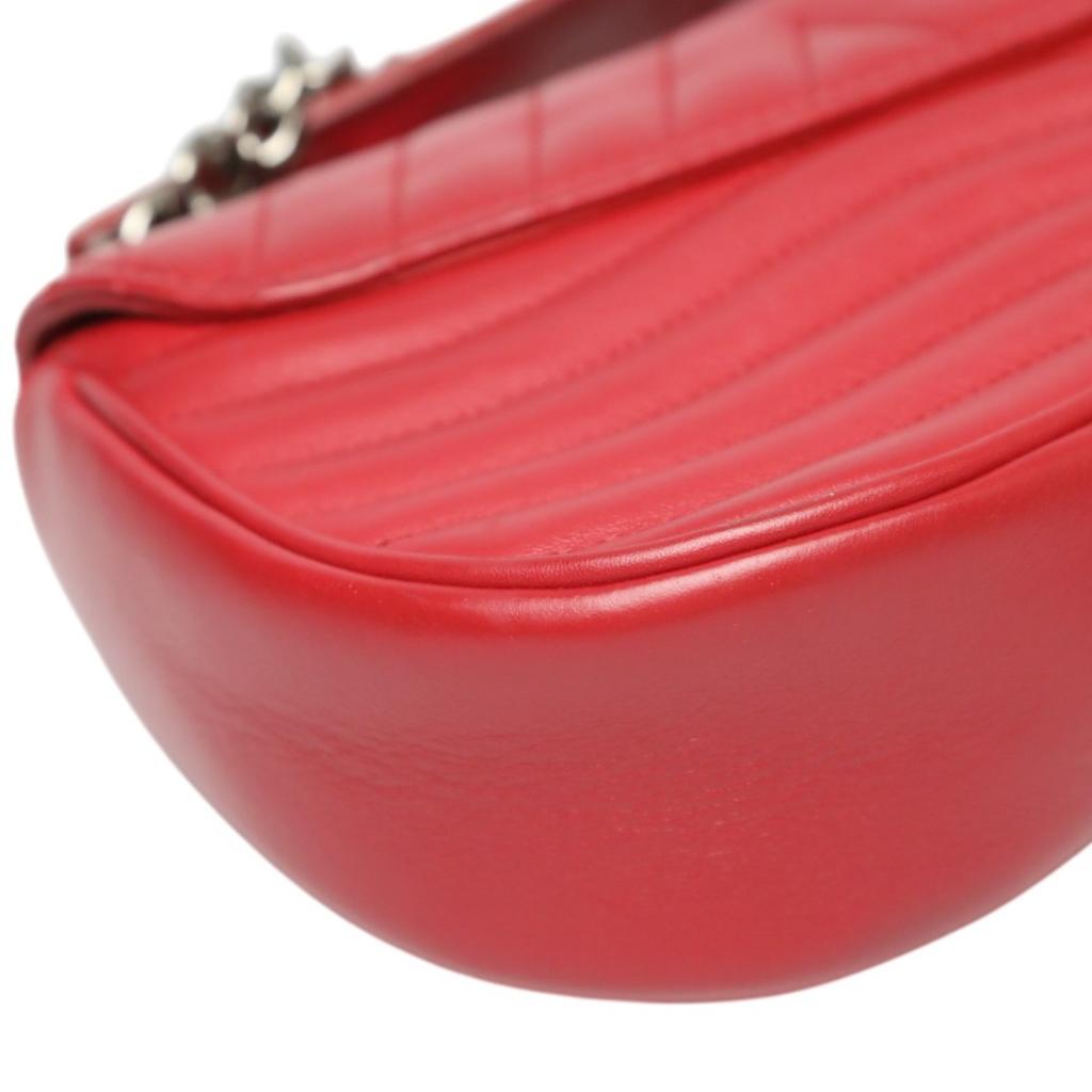 LOUIS VUITTON Chain tote New Wave Shoulder Bag leather Red Women M51930 Used