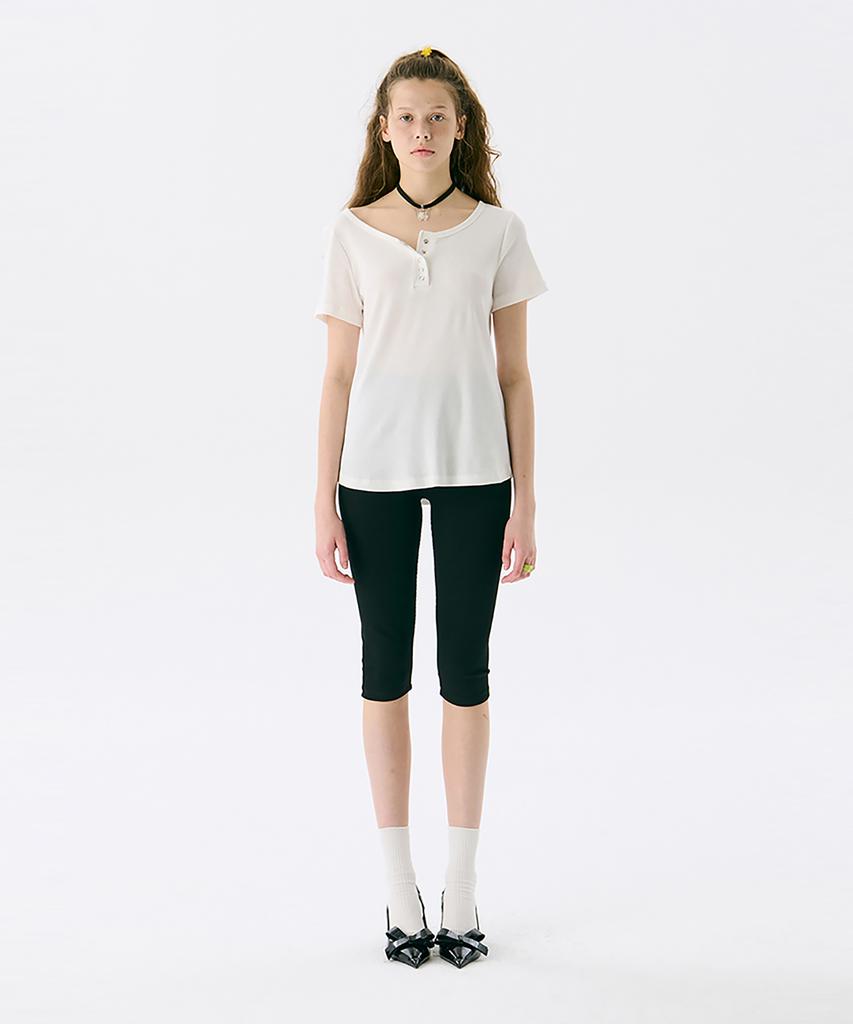 JUNEJUNE SPACE Henry Neck Half T_White