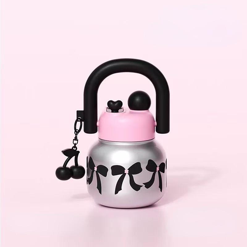 800ML Cute Water Bottle with Decoration, Dual Straws Design, Anti-Lipstick Stain, Detachable Travel Strap, Suitable for Girls