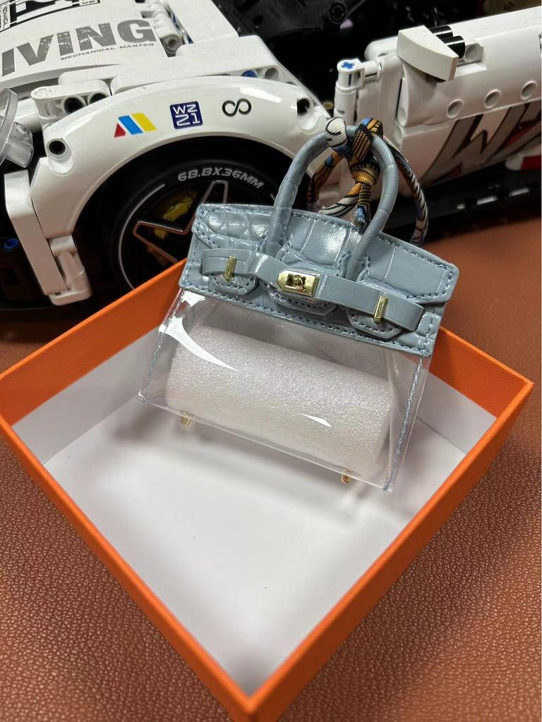 Exquisite Mini Platinum Bag Pendant for Car Keys & Earphones - Perfect for Internet Celebrity Style